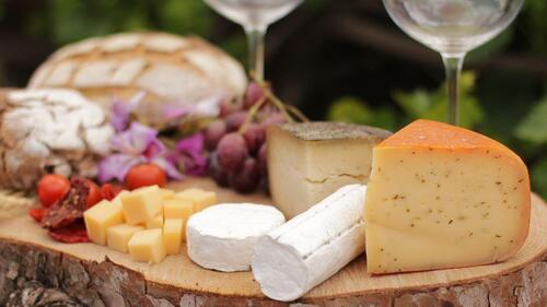 【アンブラン】の特徴と食べ方を紹介。海の香りが味わえるチーズ！？