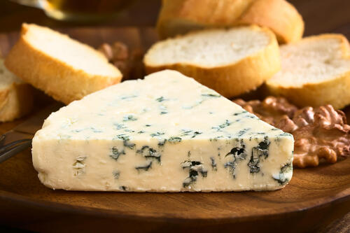 スティルトンとは？イギリス発の三大ブルーチーズの一つを詳しく解説！