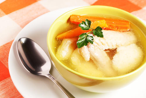 鶏肉と大根を使ったスープがおすすめ！鶏大根のリメイクとして作るのもあり