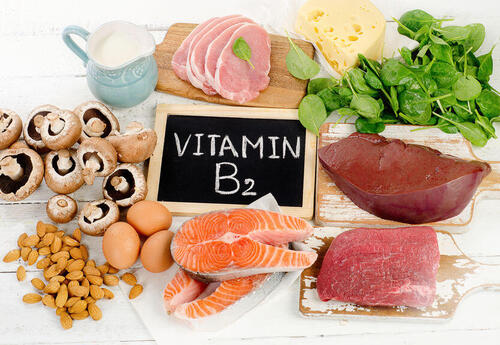 【管理栄養士監修】ビタミンB2の働きと1日の摂取量｜栄養図鑑