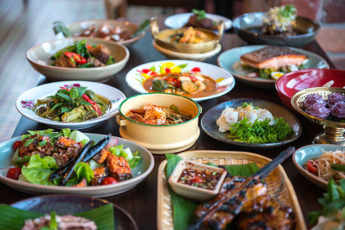 タイのテーブルマナーを紹介！現地で褒められるスマートな身のこなしとは。