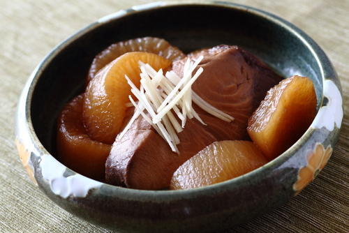 【ぶり大根】は圧力鍋を使えば骨まで食べれる！作り方を詳しく解説！