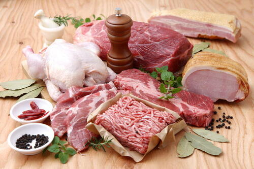 肉を使ったボリューム満点の簡単料理！使う肉の種類ごとに紹介