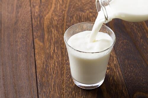 牛乳が飲めないヴィ―ガンに！ミルクや乳製品の代用品を紹介！