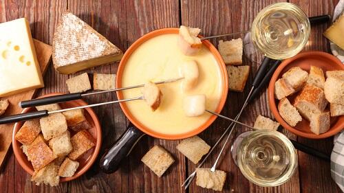 チーズフォンデュの栄養や作り方を紹介！アレンジや魅力を解説！
