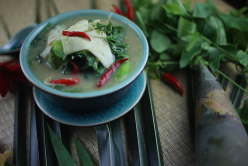 カンボジアの【サムローココ】とは？日本人向きな世界のスープ！