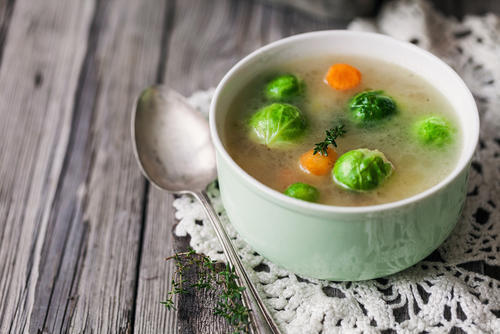 芽キャベツはスープに使うのが簡単！美味しく食べるコツを解説！