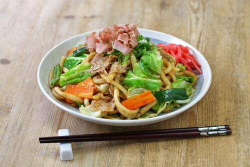 野菜うどん の作り方を紹介 野菜不足解消にもぴったり 食 料理 オリーブオイルをひとまわし