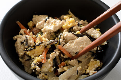 ひじきと豆腐を使っていろいろな料理に挑戦しよう！副菜にもぴったり