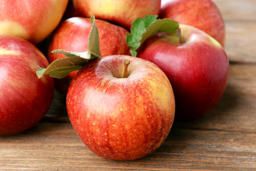 リンゴの切り方を紹介！栄養をまるごといただくスターカットとは？