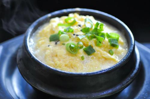 うどん入り茶碗蒸しの作り方を紹介！具沢山で食べごたえバツグン