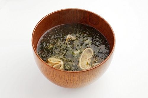 あおさの味噌汁で手軽に美味しく栄養摂取 おすすめ具材とアレンジ術 食 料理 オリーブオイルをひとまわし