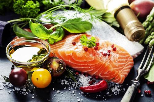 ミキュイってどんな料理 特徴やコンフィとの違いを解説 食 料理 オリーブオイルをひとまわし