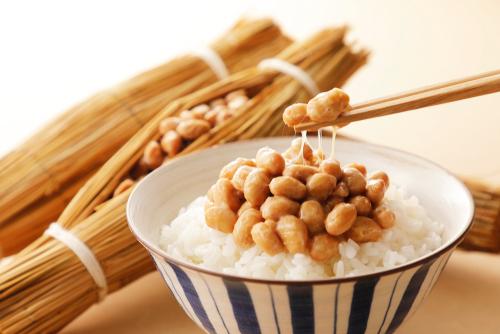 ひきわり納豆と粒納豆の違いを徹底解説！同じ納豆でも栄養価が異なる