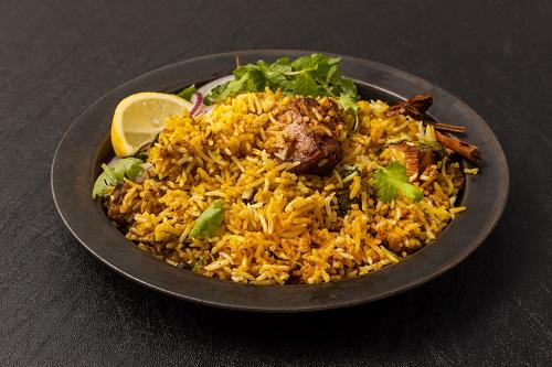 ビリヤニとは？インド料理のお肉の炊き込みご飯について詳しく解説！