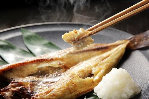 焼き魚の食べ方にはコツがある！キレイに食べる方法やマナーを伝授