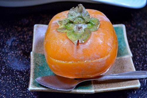 柿の冷凍方法について紹介！渋抜きにもなり料理にも使いやすい！