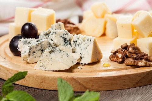 【チーズ】の正しい保存方法は？NGポイントと冷蔵保管の注意点とは