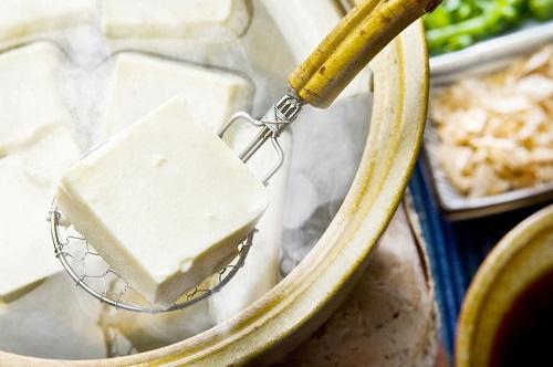 レンジで湯豆腐を作る方法を紹介！美味しく仕上げるコツとは？