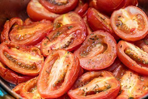 トマトは炒めてもサマになる？中華風やイタリアンで楽しむレシピ
