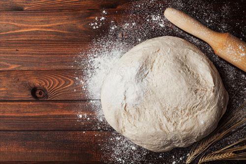 強力粉はパン作りに不可欠！使われる理由やおすすめレシピを紹介！
