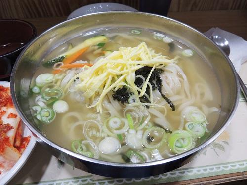 本格的な【カルグクス】の作り方！手軽なレシピや麺の作り方も紹介