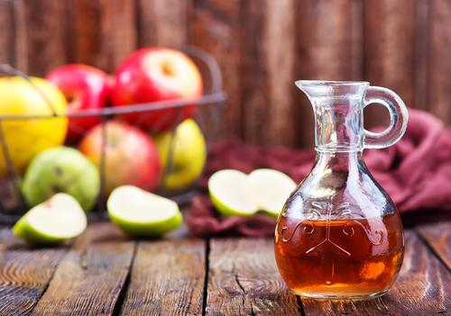 【リンゴ酢】の効果や効能とは？効果的な飲み方やレシピも紹介！