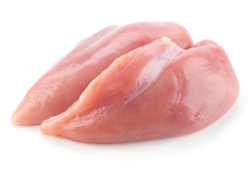 鶏胸肉の切り方を紹介！切り方ひとつでパサつかずに柔らかくなる！