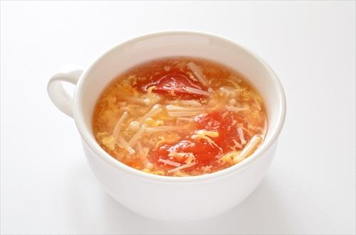 トマトとエノキの卵スープ