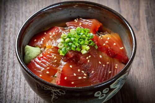 マグロ漬けのおすすめ漬け時間！刺身とサクのそれぞれの時間を紹介！