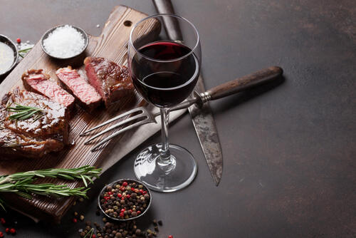 超高級肉シャトーブリアンと合うワインとは 究極の組み合わせをマスター 食 料理 オリーブオイルをひとまわし