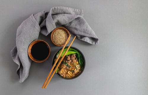 素麺にごま油は合う 中華風から油そば風まで絶品レシピを紹介 食 料理 オリーブオイルをひとまわし