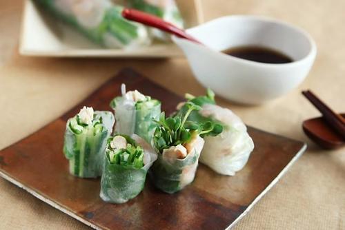 しっとり蒸し鶏の生春巻き