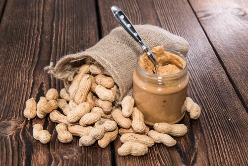 栄養 落花生 ピーナッツの栄養素とは？主な成分や効果、薄皮の重要性も解説！