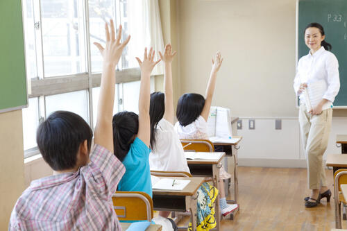 授業参観の服装は結構重要 Tpoをわきまえて参加しよう 子育て オリーブオイルをひとまわし 授業参観の服装は結構重要 Tpoをわきまえて参加しよう 子育て オリーブオイルをひとまわし