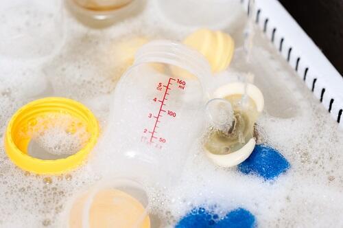 哺乳瓶の消毒はいつまで続けるべき 正しい消毒方法とあわせて解説 子育て オリーブオイルをひとまわし