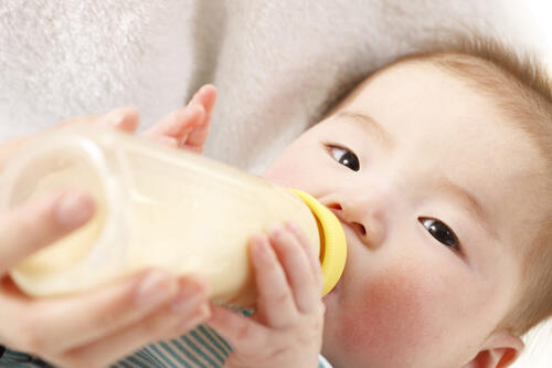 1回にかかる時間や継続期間はどのぐらい 哺乳瓶を煮沸消毒する方法 子育て オリーブオイルをひとまわし 1回にかかる時間や継続期間はどのぐらい 哺乳瓶を煮沸消毒する方法 子育て オリーブオイルをひとまわし