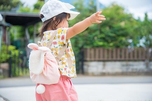 子ども服のリメイク法 スタイ リュック 手作りおもちゃに変身 子育て オリーブオイルをひとまわし 子ども服のリメイク法 スタイ リュック 手作りおもちゃに変身 子育て オリーブオイルをひとまわし