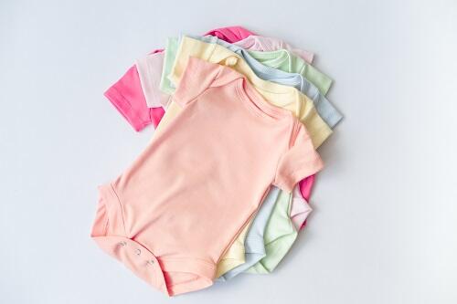 生後4ヶ月の赤ちゃんのお着替え 肌着の着せ方のコツを紹介 子育て オリーブオイルをひとまわし 生後4ヶ月の赤ちゃんのお着替え 肌着の着せ方のコツを紹介 子育て オリーブオイルをひとまわし