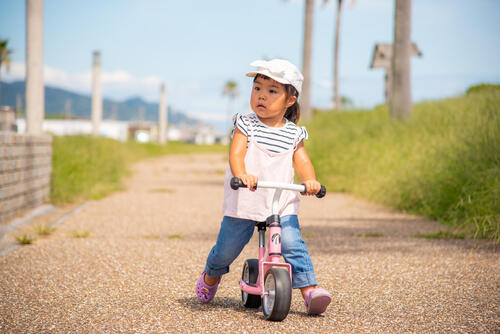 子どもの自転車デビューは何歳からすべき 適正年齢やサイズも紹介 子育て オリーブオイルをひとまわし 子どもの自転車デビューは何歳からすべき 適正年齢やサイズも紹介 子育て オリーブオイルをひとまわし