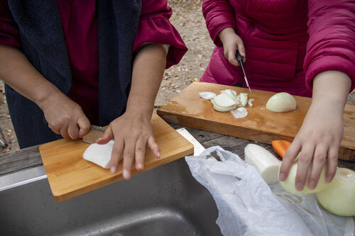 キャンプで料理食材を余らせない方法とは 持ち帰り保存方法も紹介 趣味 オリーブオイルをひとまわし