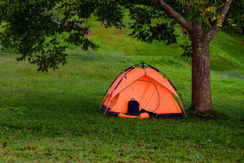 キャンプのテントの種類と選び方！初心者にイチオシなテントは？