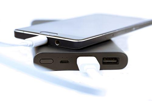 マグネット充電ケーブルは便利 選び方とおすすめ商品を紹介 暮らし オリーブオイルをひとまわし マグネット充電ケーブルは便利 選び方とおすすめ商品を紹介 暮らし オリーブオイルをひとまわし