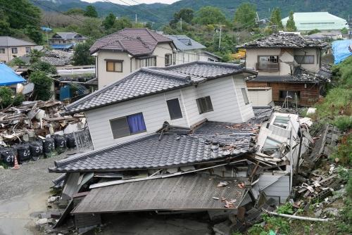 地震