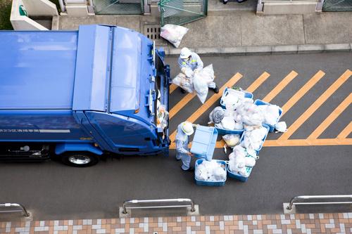 ゴミ収集車