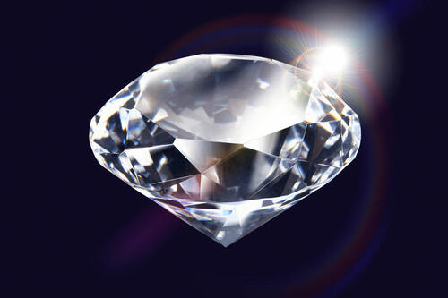 ダイヤモンドを選ぶ基準は？意外と間違いやすいカラットの意味とは？