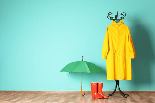自転車用の雨具の種類や選び方を解説！あると便利な小物まで紹介