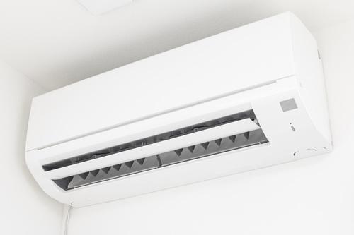 エアコンの暖房で空気が乾燥する理由とは？予防法や対策を紹介！