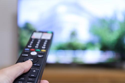 最適なテレビの視聴距離の目安と場所は？画質ごとの距離の違いも紹介