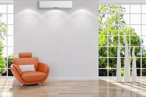 エアコンの送風機能を使って快適に保たれている居室空間のイメージ写真